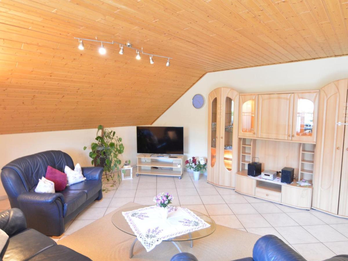 Sun Kissed Apartment In Lirstal With Garden 외부 사진