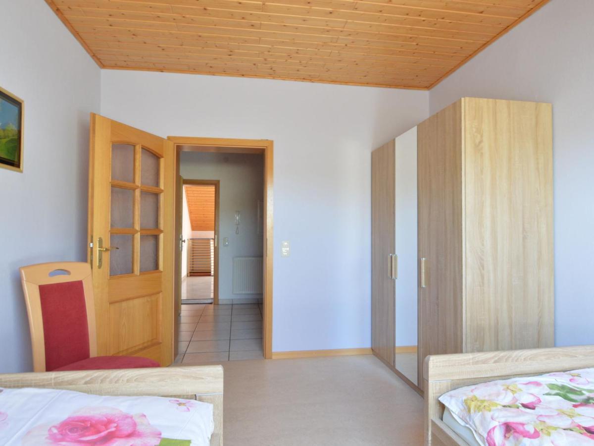 Sun Kissed Apartment In Lirstal With Garden 외부 사진